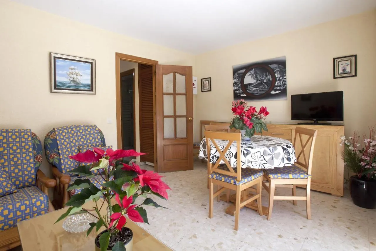 Apartment - 2 Bedrooms With Wifi And Sea Views - 01679